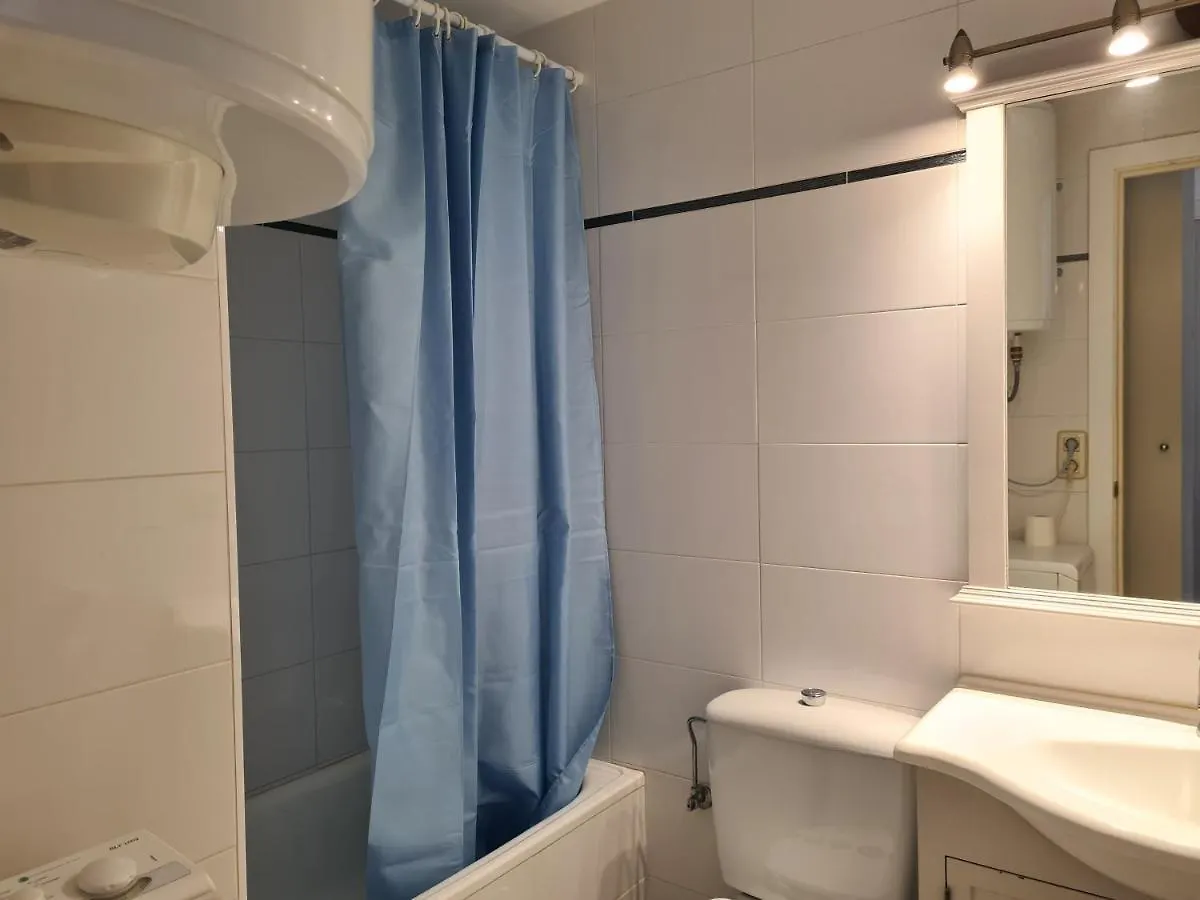 Acogedor Apartamento Vistas Al Mar Roses 0*,  Spain